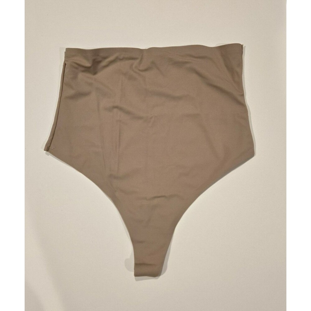 Frederick’s Of Hollywood Shaping Thong Panty Nude Size‎ 3X/4X NWT $29
